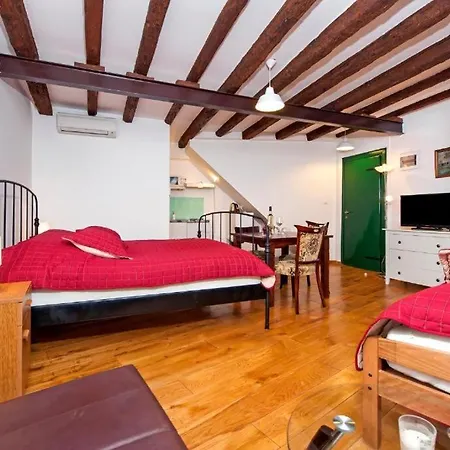 Apartment Retro Oscar I Rovinj