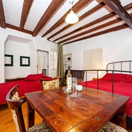 Apartment Retro Oscar I *